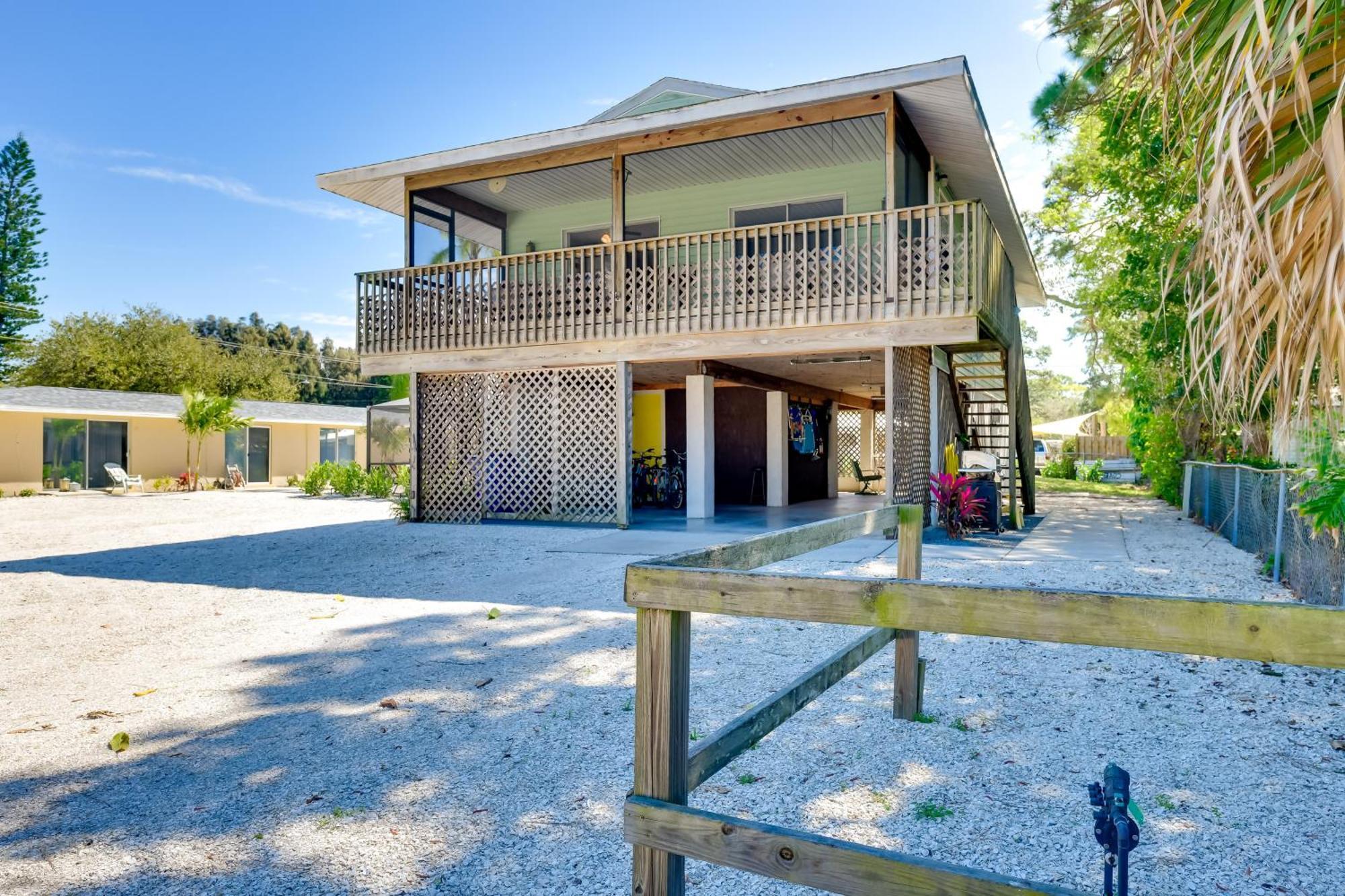 Coastal Oasis With Shared Pool, 2 Mi To Beach! Englewood Exterior foto